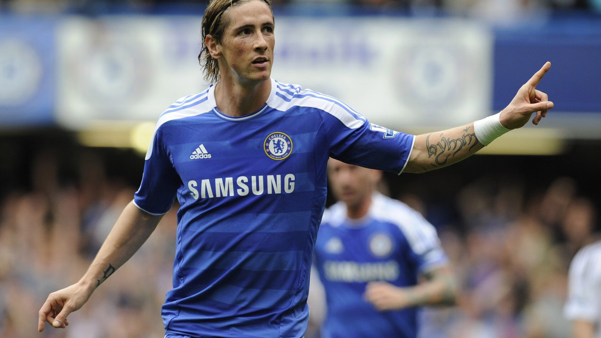 伯恩利战绩低迷，高层紧急开会商讨对策，伯恩利老板是中国人吗